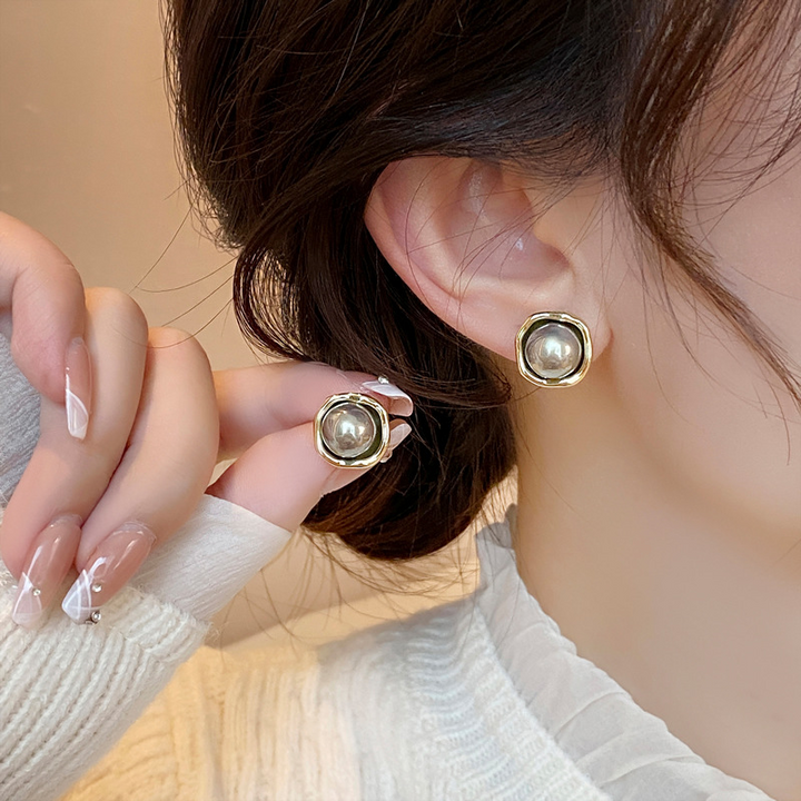 Jaelith | Black Pearl Earrings