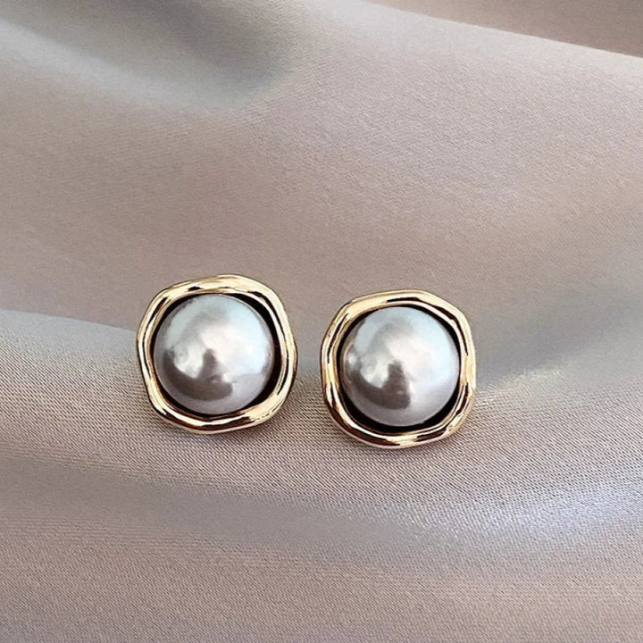 Jaelith | Black Pearl Earrings